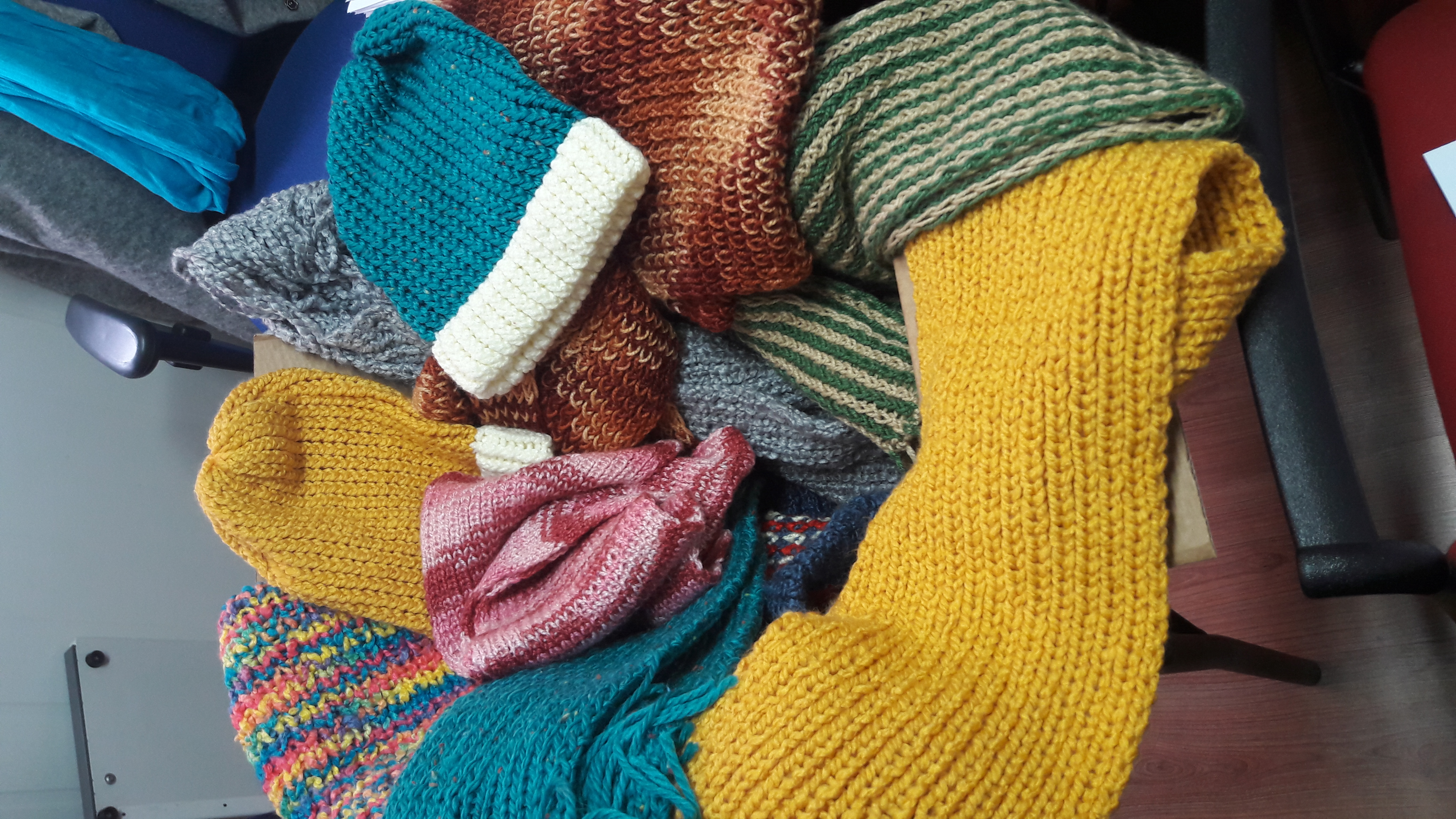 Campaña invierno 2016, bufandas